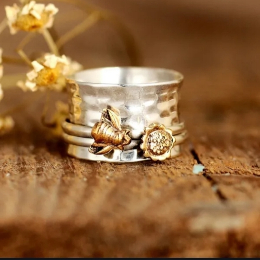 Spinner Ring!  (May decrease NAIL BITING!) Sz 7,  8 & 10½